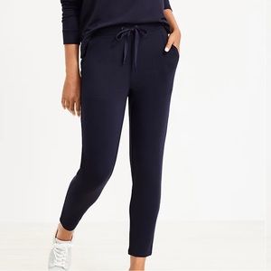 Lou & Grey Signaturesoft Pants Navy